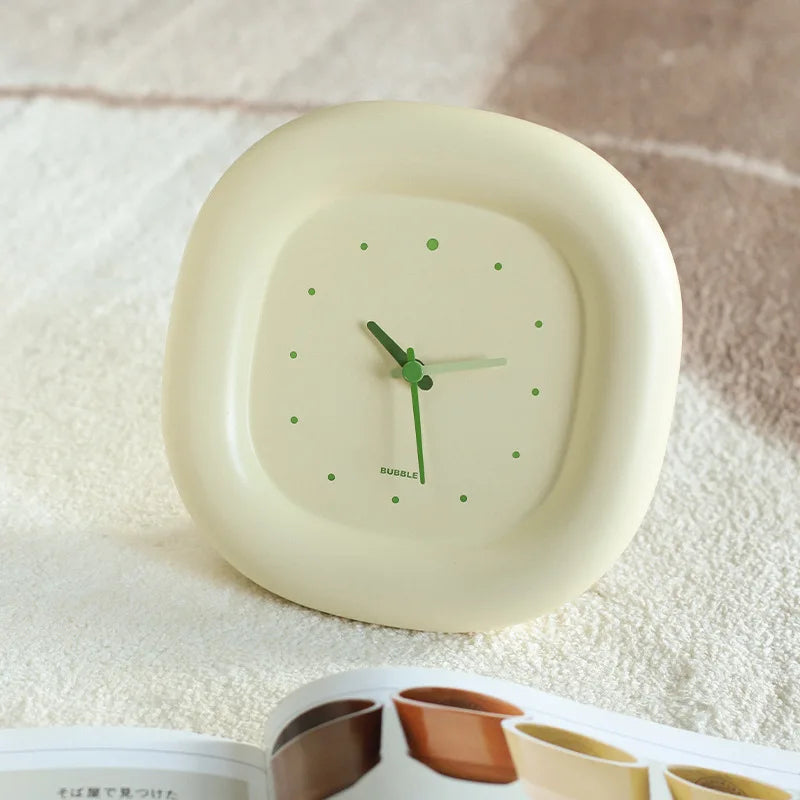 Bubble Style Silent Wall Clock – Self-Adhesive Quartz Watch